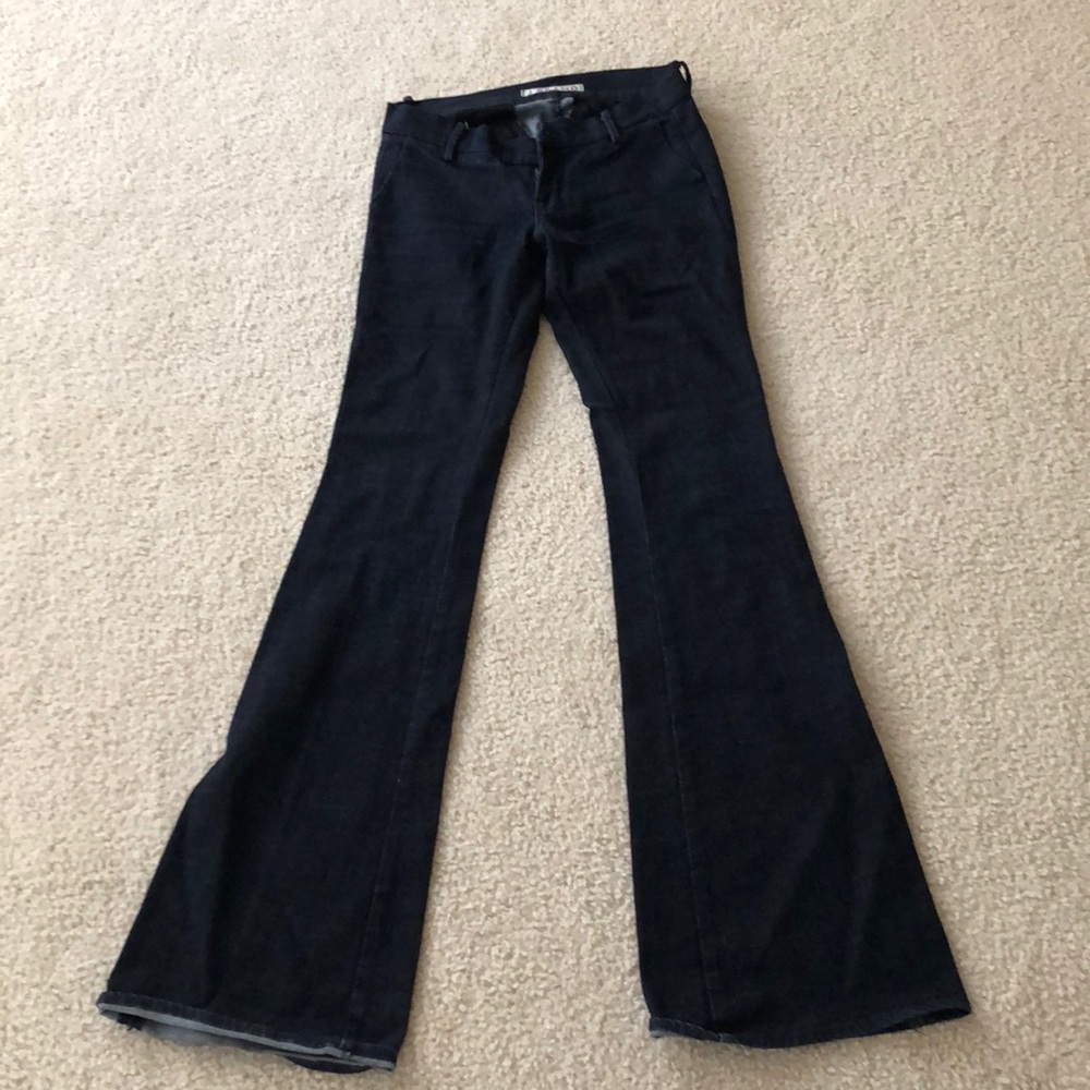 J Brand bootcut bell bottom stretchy jeans 26